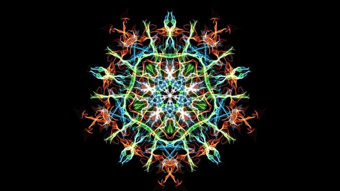 能不能发一张你相册里最好看的自拍照？